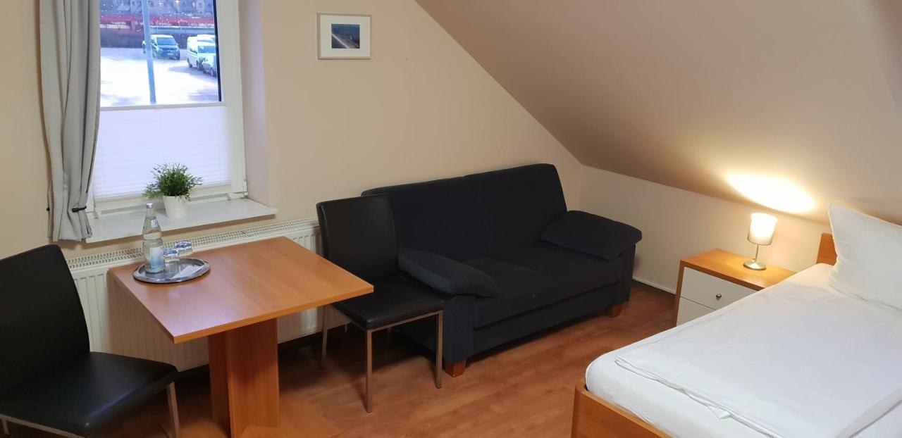 Airport Hotel One Aparthotel Sylt Kültér fotó