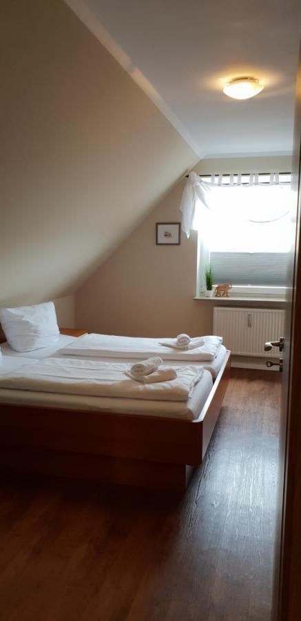 Airport Hotel One Aparthotel Sylt Kültér fotó